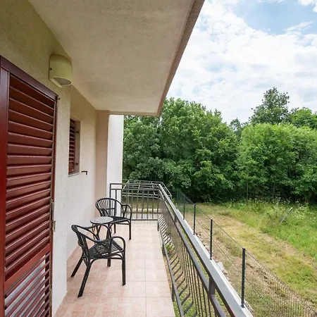 Vanda Apartment *